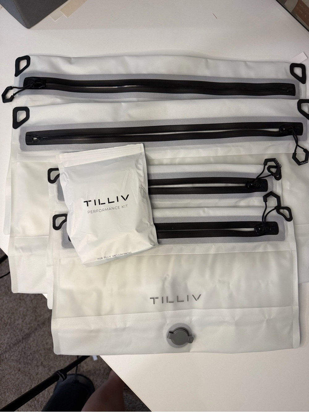 Tilliv Vacuum Compression Packing Cube Bag Solo Explorer with Set Pump etc
